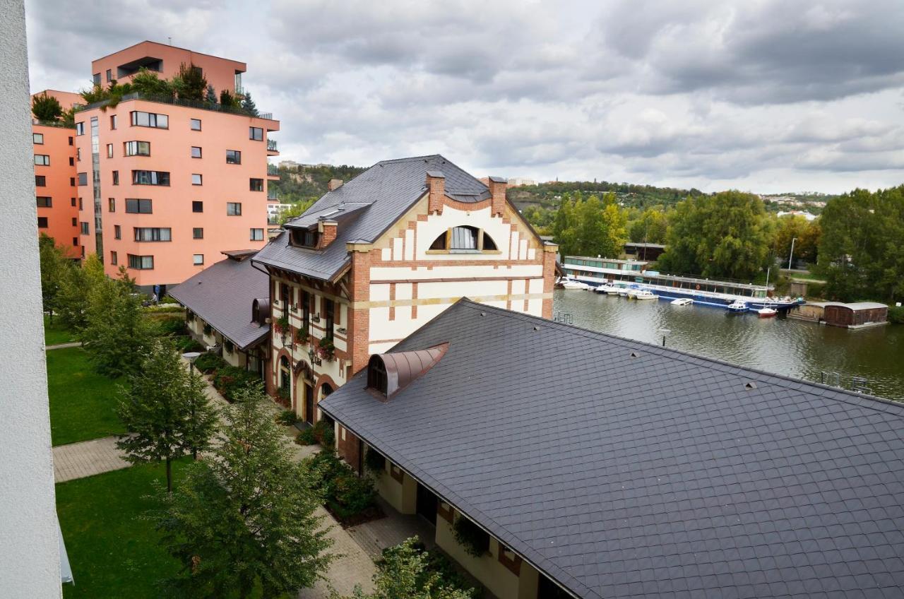 Riverside *